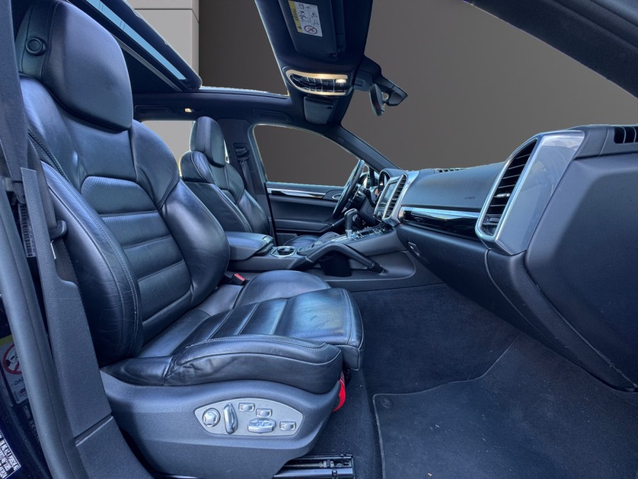 PORSCHE d'occasion CAYENNE 3.0 V6 S E-HYBRID TIPTRONIC S de 2015 Osny