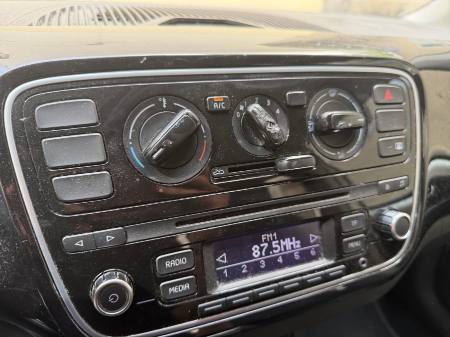 VOLKSWAGEN d'occasion UP 2.0 1.0 UNITED de 2015 Paris 15 (75)﻿