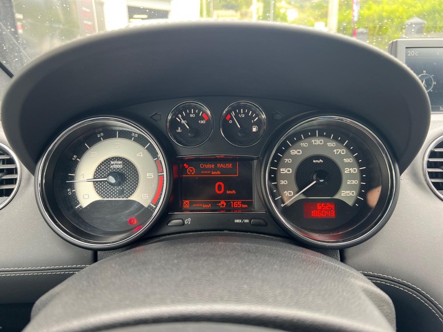 PEUGEOT d'occasion RCZ 2.0 HDI 160 RED CARBONE de 2013 Toulon Ouest