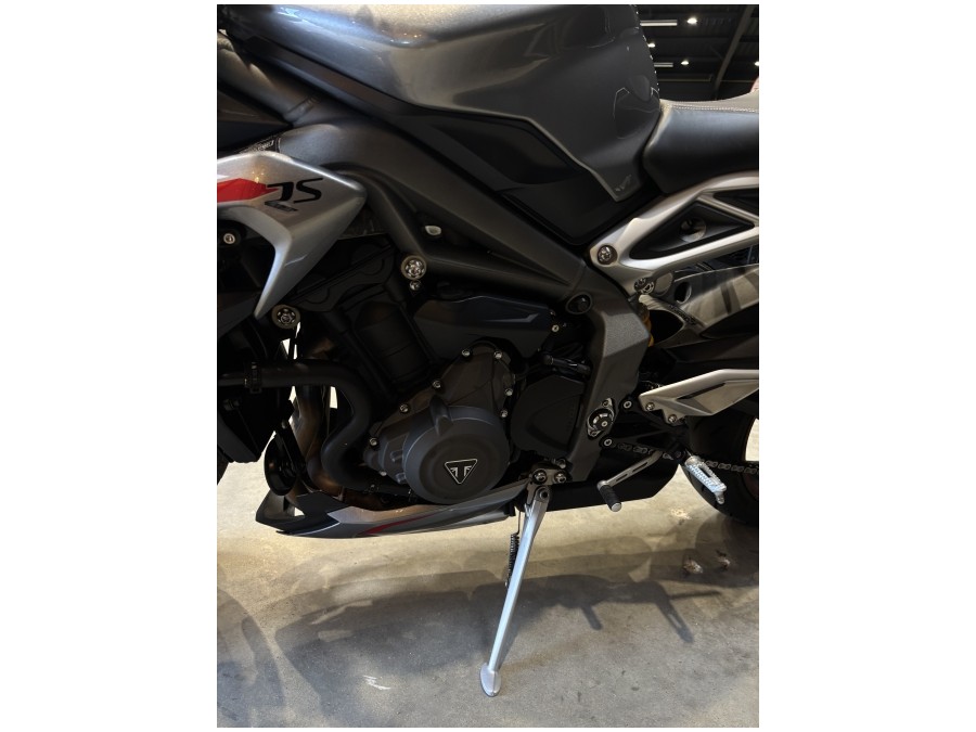 TRIUMPH d'occasion STREET TRIPLE RS STREET TRIPLE RS de 2020 Besançon