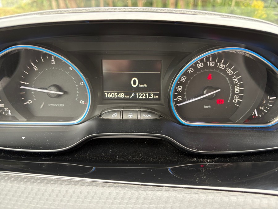 PEUGEOT d'occasion 2008 1.6 BLUE HDI 120 ALLURE de 2016 Brest (29)﻿