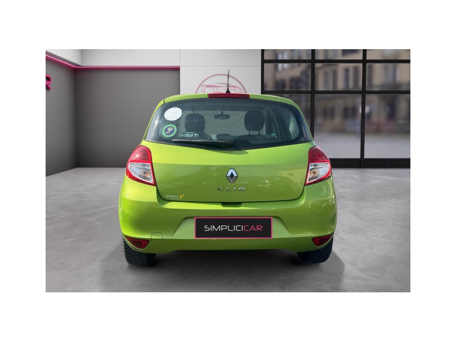 RENAULT d'occasion CLIO PEPITE 1.5DCI 70 de 2009 Orgeval Verneuil