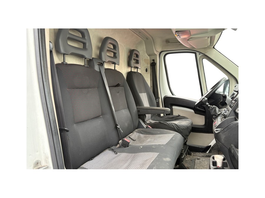 PEUGEOT d'occasion BOXER* 333 L1H2 2.0 BLUE HDI 130 PACK CLIM NAV de