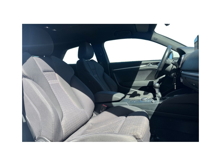 AUDI d'occasion A3 1.4 TFSI 122 AMBIENTE de 2012 Orgeval Verneuil