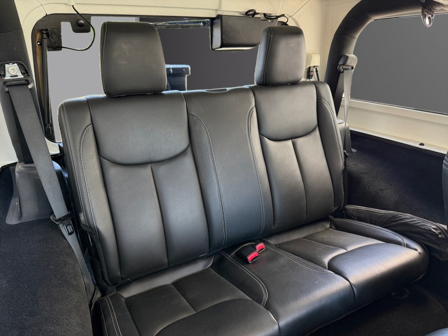 JEEP d'occasion WRANGLER 2.8 CRD 200 WRANGLER Sahara de 2015 Nîmes