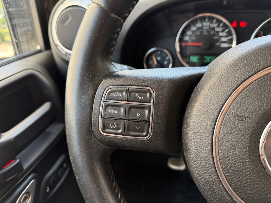 JEEP d'occasion WRANGLER 2.8 CRD 200 WRANGLER Sahara de 2015 Nîmes