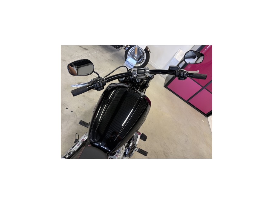 HARLEY DAVIDSON d'occasion FXBRS NREAKOUT 1868 de 2017 Royan (17)﻿