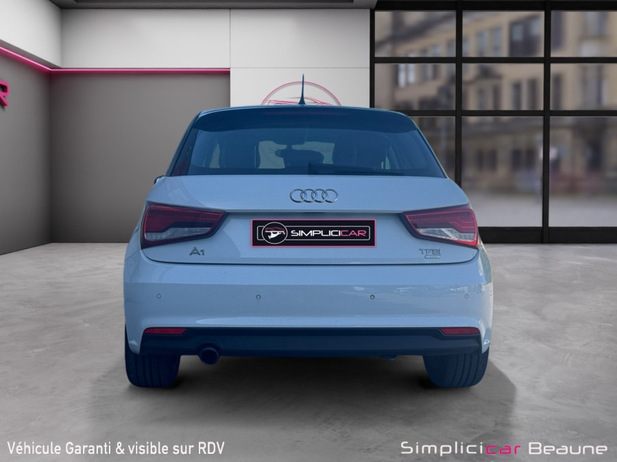 AUDI d'occasion A1 SB 1.0 TFSI 95 ambiente de 2017 Beaune (21)﻿