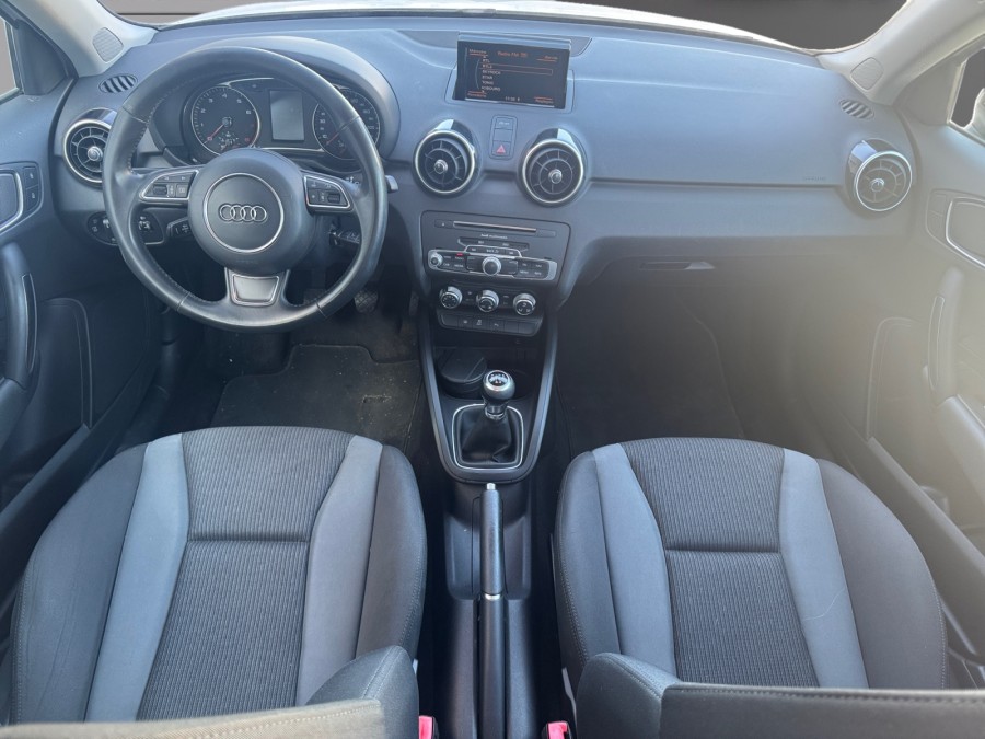 AUDI d'occasion A1 SB 1.0 TFSI 95 ambiente de 2017 Beaune (21)﻿