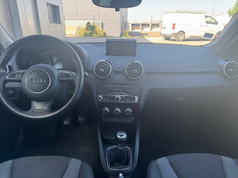 AUDI d'occasion A1 SB 1.0 TFSI 95 ambiente de 2017 Beaune (21)﻿