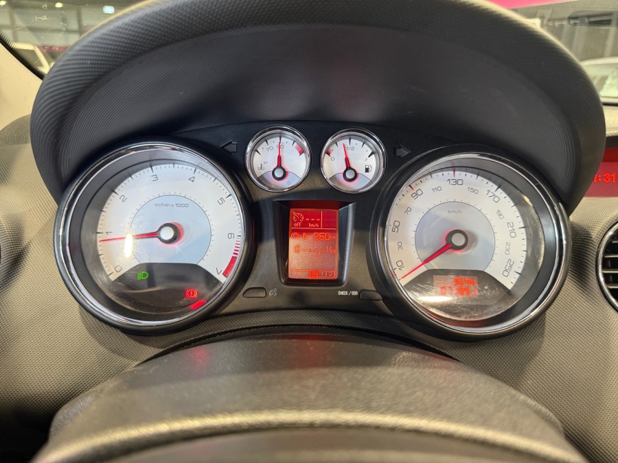 PEUGEOT d'occasion 308 CC 1.6 VTI 120ch SPORT PACK de 2013 Narbonne