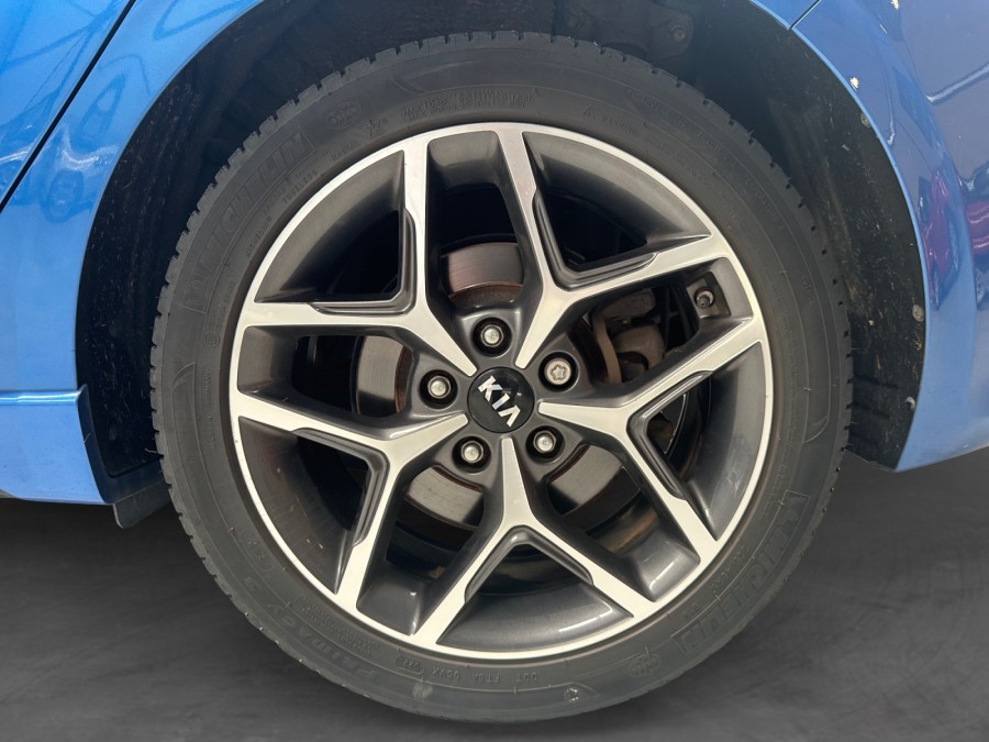KIA d'occasion CEED 1.4 T-GDI 140 GT LINE PREMIUM DCT de 2019 Lorient