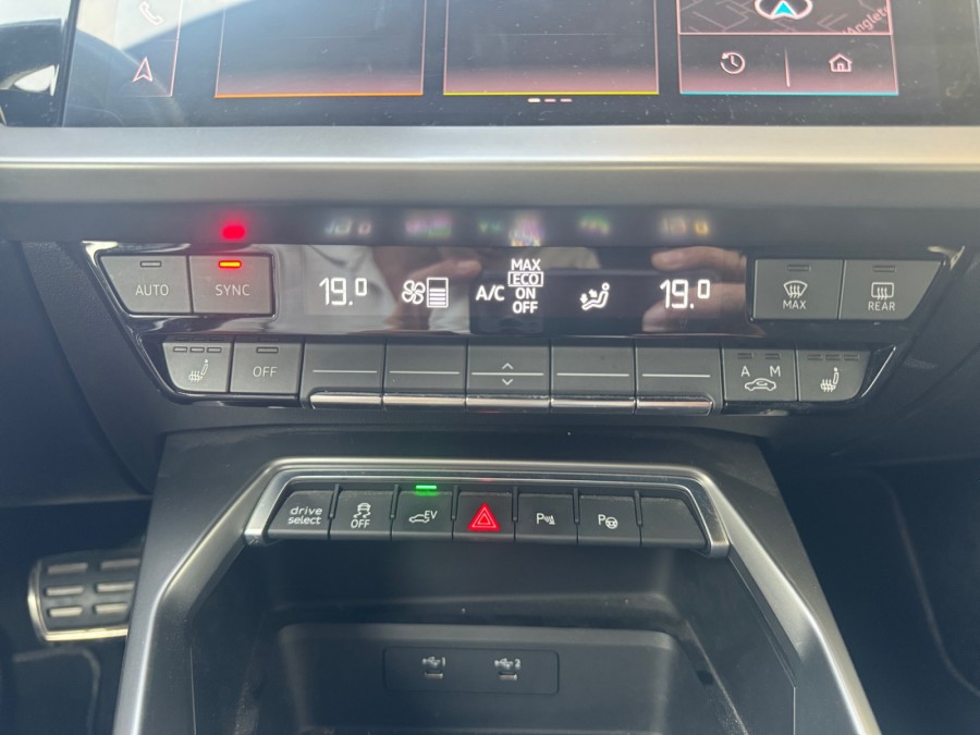 AUDI d'occasion A3 40 TFSIe 204 S tronic 6 de 2021 Marignane (13)﻿