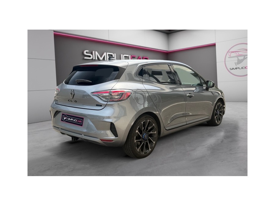 RENAULT d'occasion CLIO 1.6 E-TECH 145 ESPRIT ALPINE de 2024 La