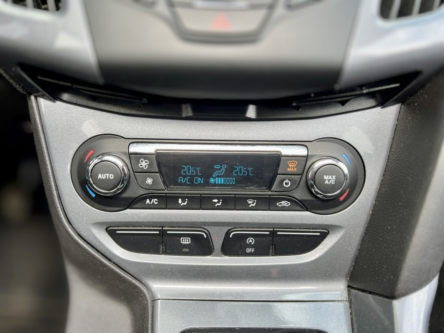 FORD d'occasion FOCUS FORD FOCUS 1.0 ECOBOOST 125ch Titanium de 2013
