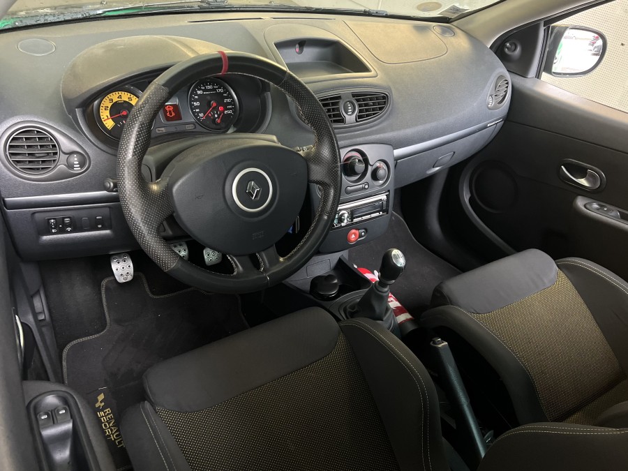 RENAULT d'occasion CLIO RENAULT CLIO RS CUP 2.0 16S 200ch de 2009 La