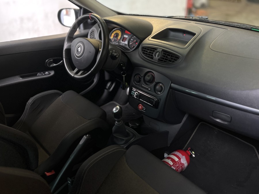 RENAULT d'occasion CLIO RENAULT CLIO RS CUP 2.0 16S 200ch de 2009 La