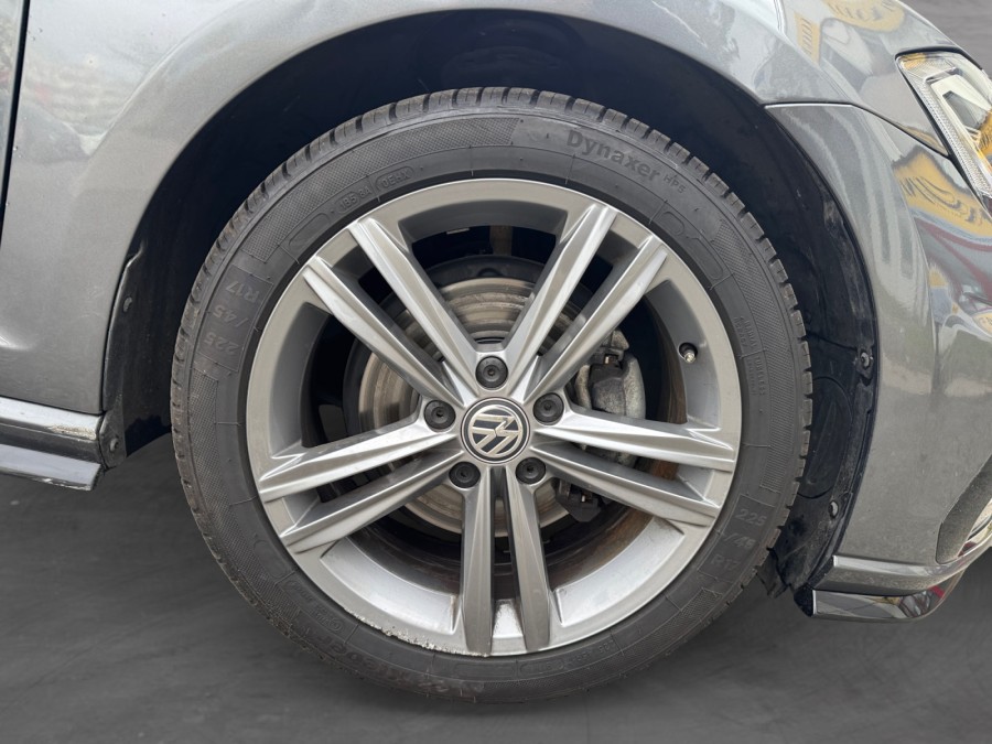 VOLKSWAGEN d'occasion GOLF 1.5 TSI R Line DSG de 2020 Osny (95)﻿