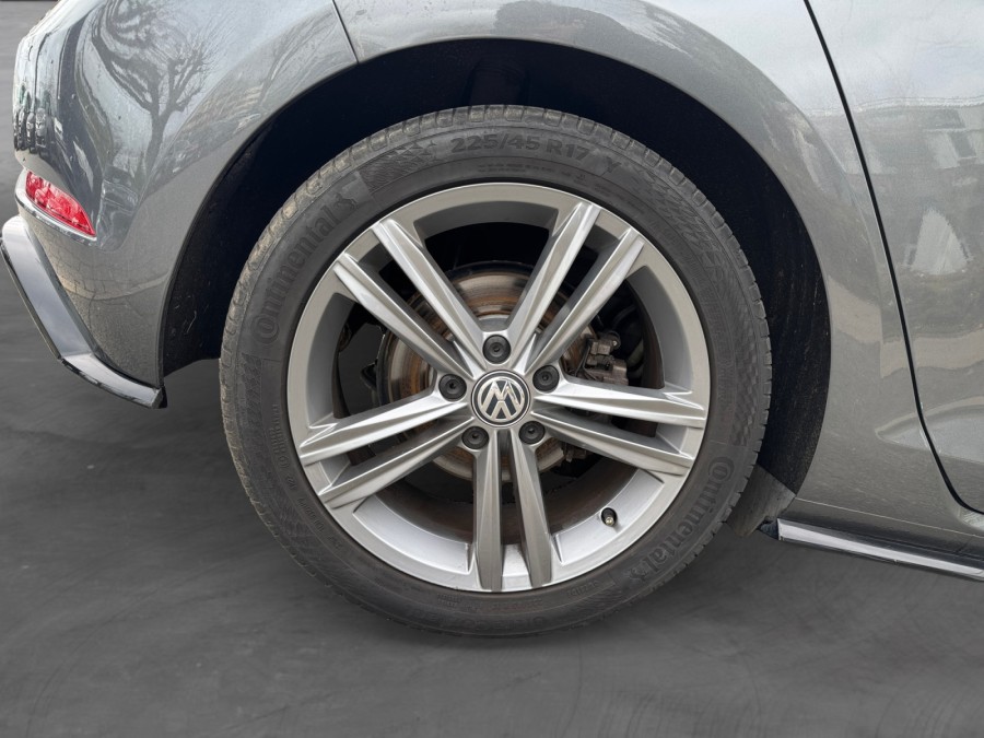 VOLKSWAGEN d'occasion GOLF 1.5 TSI R Line DSG de 2020 Osny (95)﻿