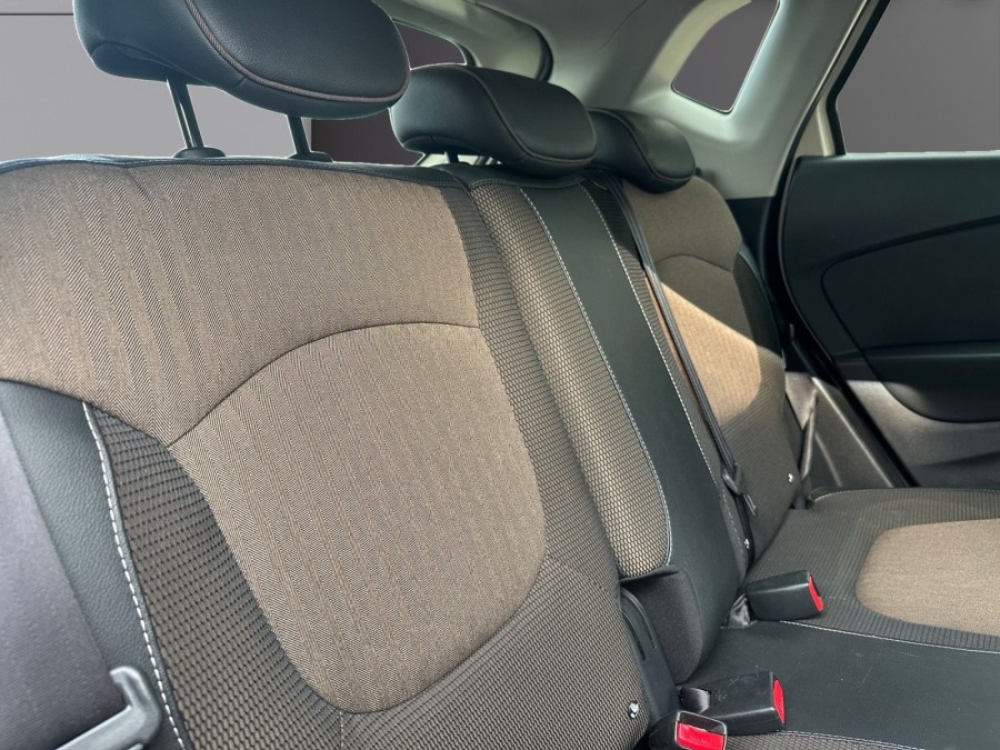 RENAULT d'occasion CAPTUR 1.2 TCE 120 INTENS EDC de 2017 Coeur