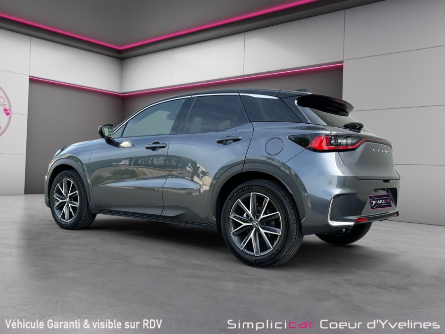 LEXUS d'occasion LBX 1.5 HYBRIDE 136 E-CVT COOL de 2025 Coeur