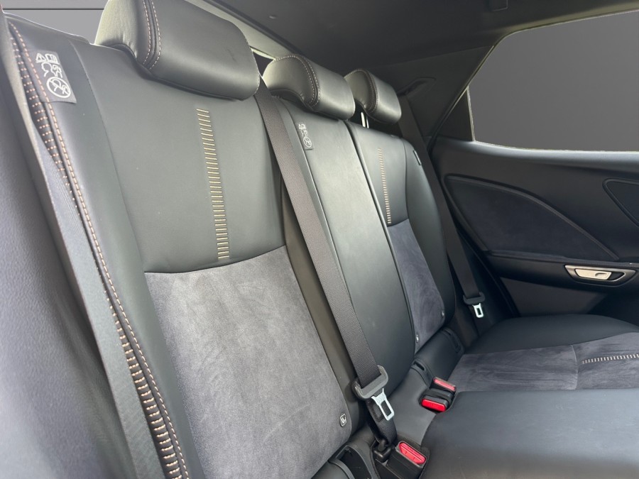 LEXUS d'occasion LBX 1.5 HYBRIDE 136 E-CVT COOL de 2025 Coeur
