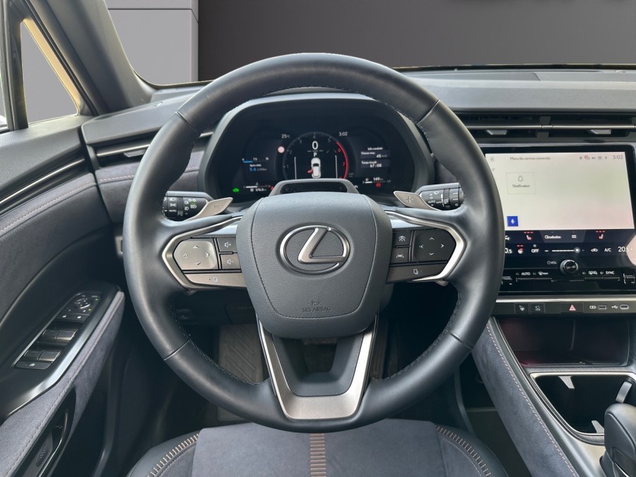LEXUS d'occasion LBX 1.5 HYBRIDE 136 E-CVT COOL de 2025 Coeur