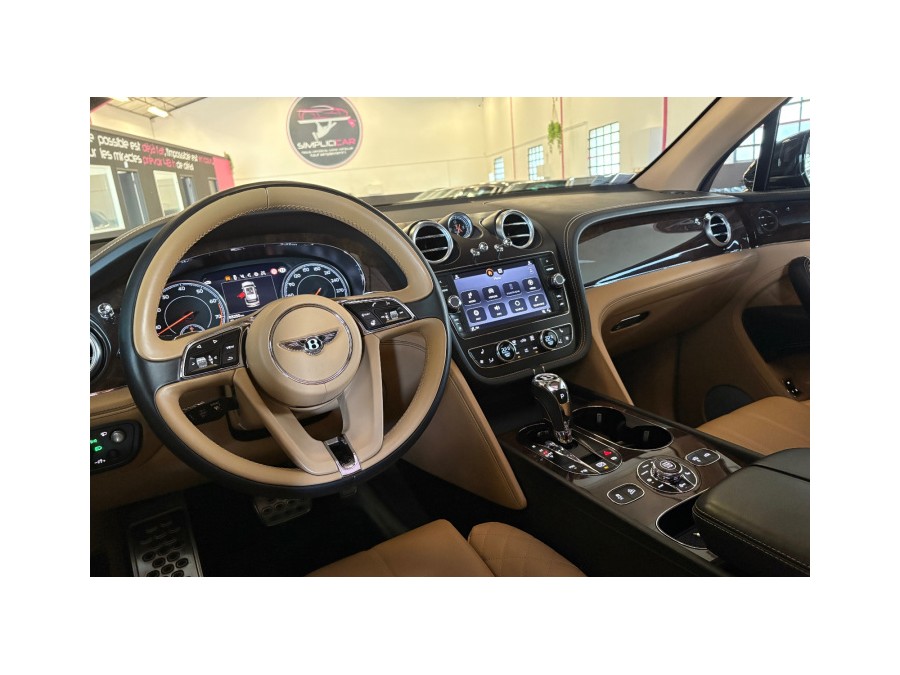 BENTLEY d'occasion BENTAYGA 6.7 V8 T de 2016 Aix Les Bains (73)﻿