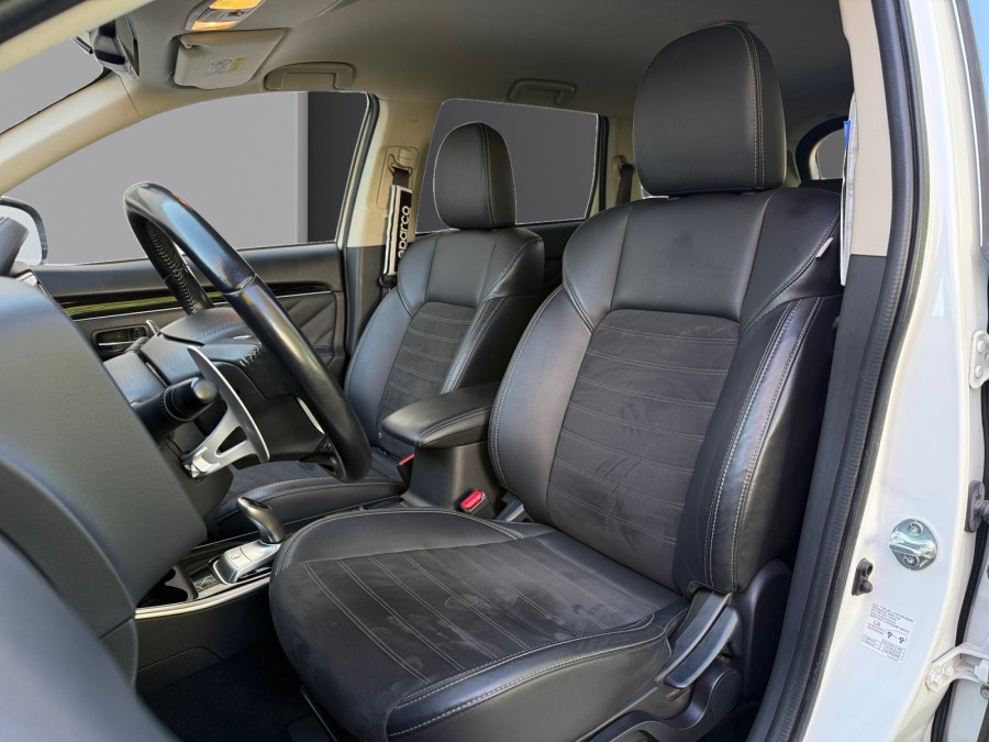 MITSUBISHI d'occasion OUTLANDER PHEV TWIN MOTOR INVITE 4WD de 2018