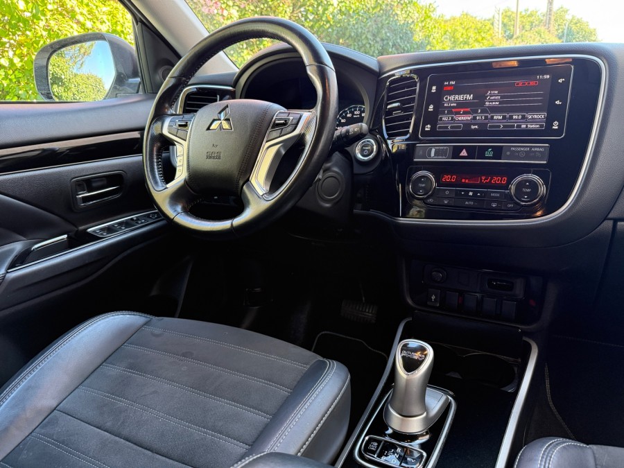 MITSUBISHI d'occasion OUTLANDER PHEV TWIN MOTOR INVITE 4WD de 2018