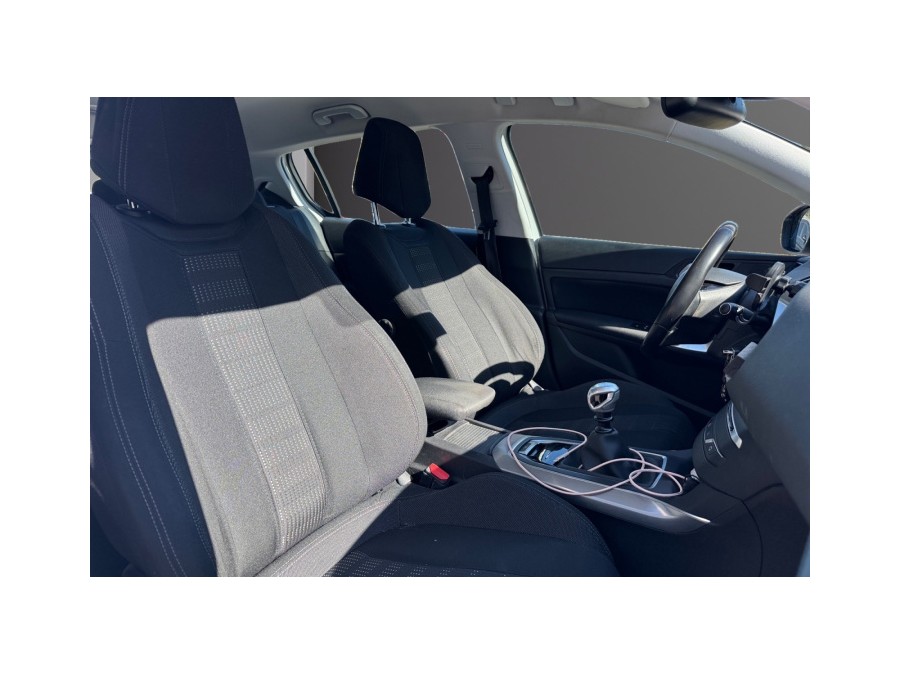 PEUGEOT d'occasion 308 1.6 BLUE HDI 120 FELINE de 2015 La Ciotat (13)﻿