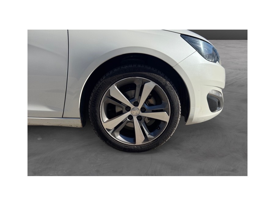 PEUGEOT d'occasion 308 1.6 BLUE HDI 120 FELINE de 2015 La Ciotat (13)﻿