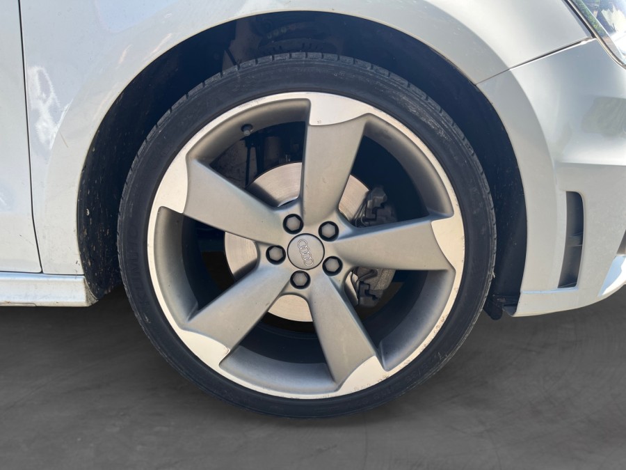 AUDI d'occasion A1 2.0 TDI 143 S LINE de 2011 Brive La Gaillarde (19)﻿