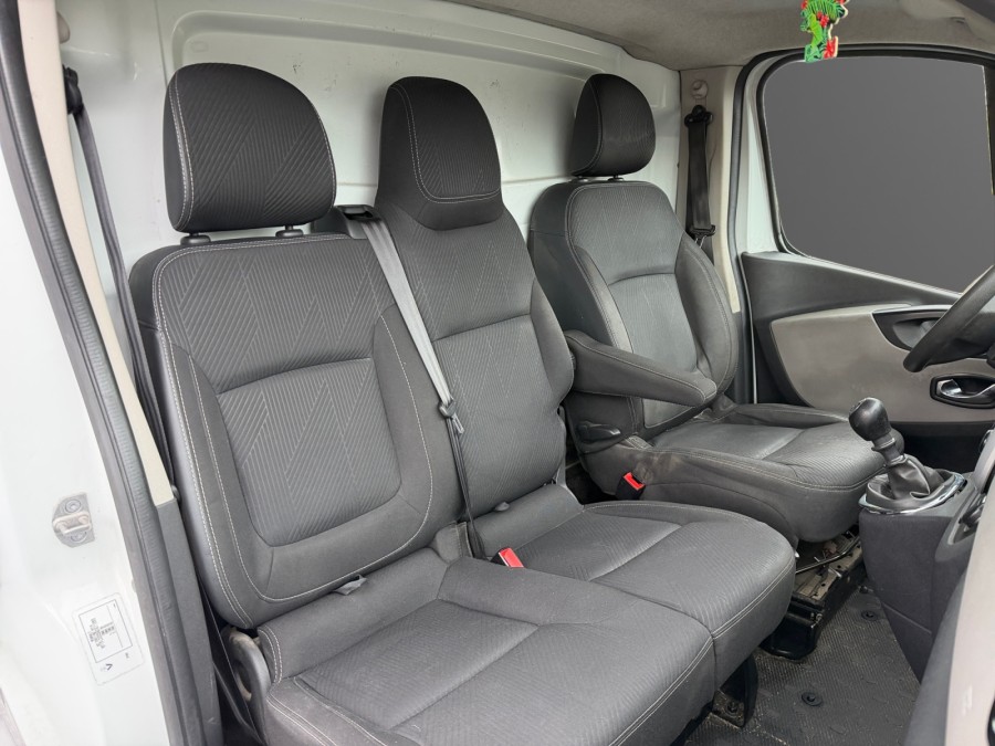 RENAULT d'occasion TRAFIC L1H1 1.6 DCI 140 GRAND CONFORT de 2018
