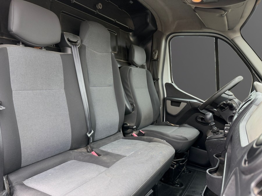 RENAULT d'occasion MASTER F3300 L2H2 DCI 110 GRAND CONFORT de 2016