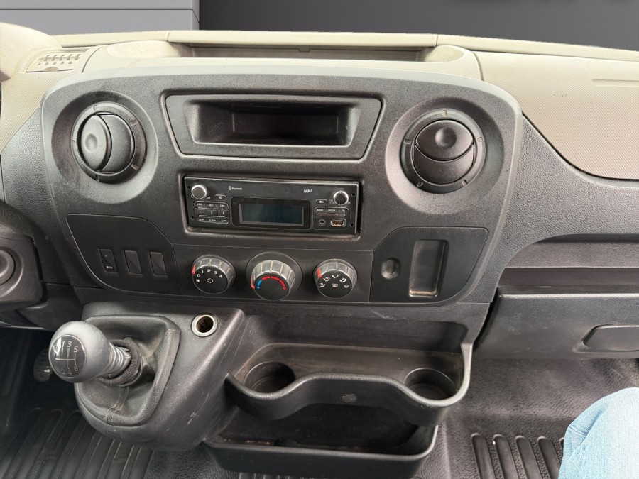 RENAULT d'occasion MASTER F3300 L2H2 DCI 110 GRAND CONFORT de 2016
