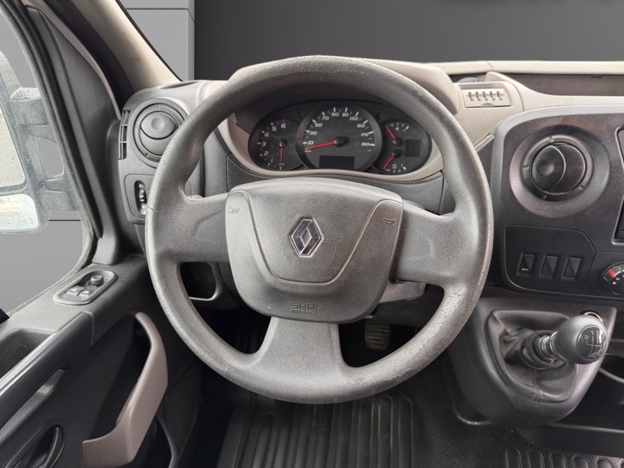 RENAULT d'occasion MASTER F3300 L2H2 DCI 110 GRAND CONFORT de 2016