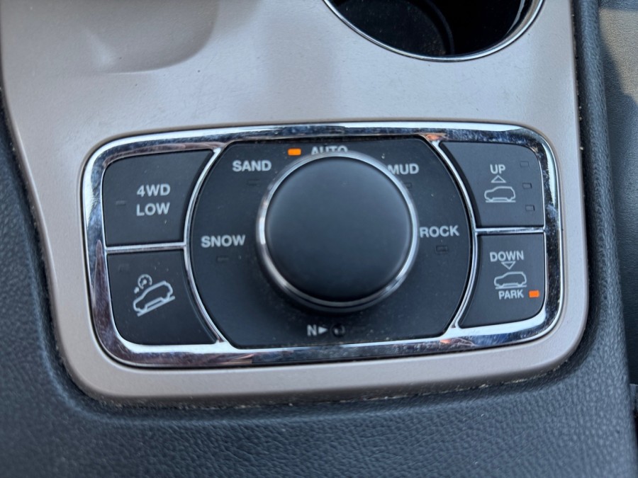 JEEP d'occasion GRAND 3.0 CRD V6 250 NIGHT EAGLE BA de 2015 Perpignan