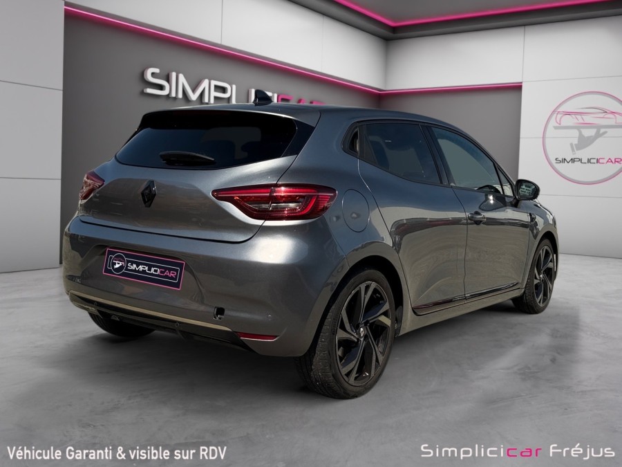RENAULT d'occasion CLIO 1.6 E-TECH 140 RS LINE de 2023 Frejus (83)﻿