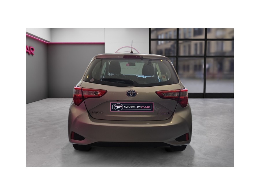 TOYOTA d'occasion YARIS 100H DYNAMIC BUSINESS de 2020 Nice (06)﻿