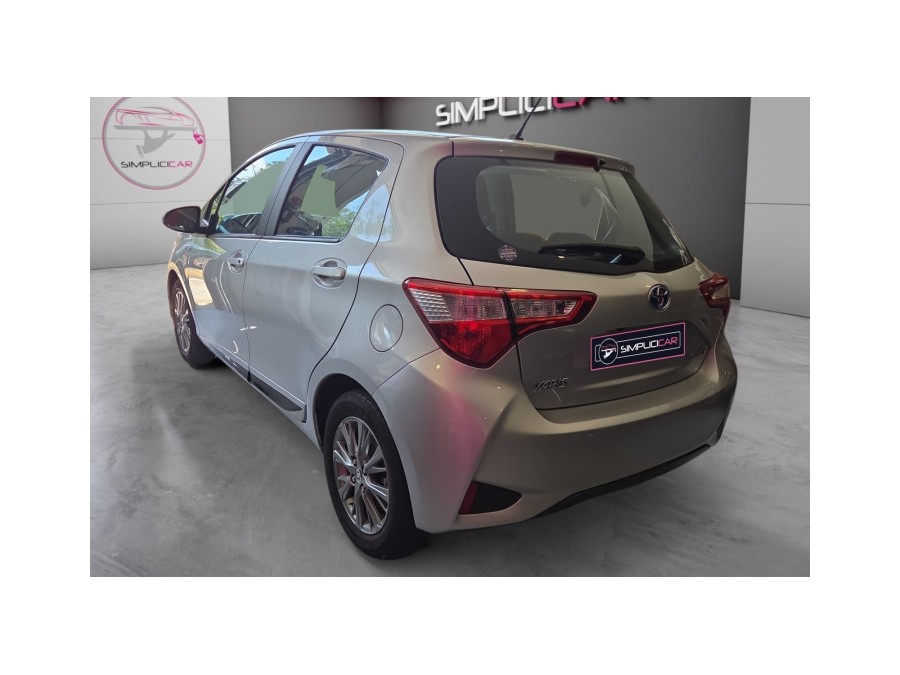 TOYOTA d'occasion YARIS 100H DYNAMIC BUSINESS de 2020 Nice (06)﻿