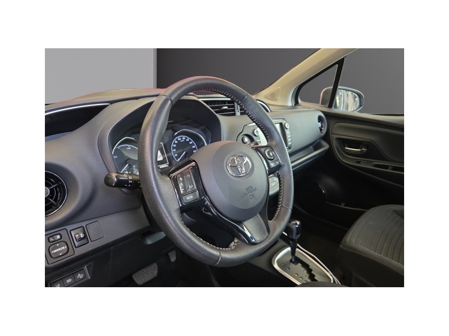 TOYOTA d'occasion YARIS 100H DYNAMIC BUSINESS de 2020 Nice (06)﻿