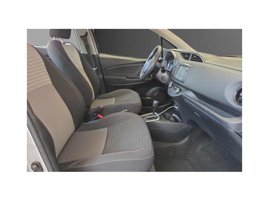 TOYOTA d'occasion YARIS 100H DYNAMIC BUSINESS de 2020 Nice (06)﻿