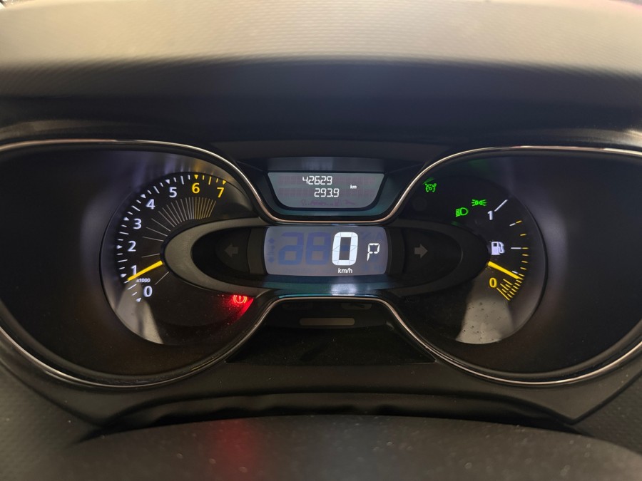 RENAULT d'occasion CAPTUR 1.2 TCE 120 PURE EDC de 2014 Amiens (80)﻿