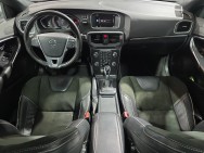 VOLVO d'occasion V40 D2 120 R DESIGN GEARTRONIC de 2017 Meximeux (01)﻿