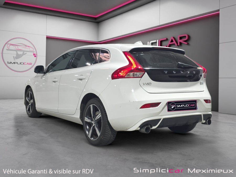 VOLVO d'occasion V40 D2 120 R DESIGN GEARTRONIC de 2017 Meximeux (01)﻿