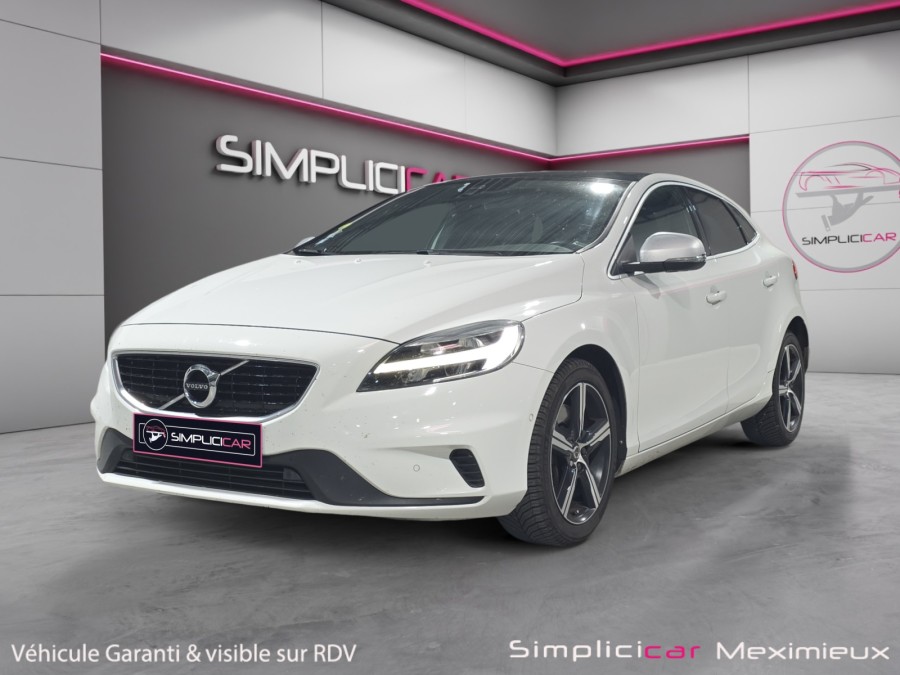 VOLVO d'occasion V40 D2 120 R DESIGN GEARTRONIC de 2017 Meximeux (01)﻿
