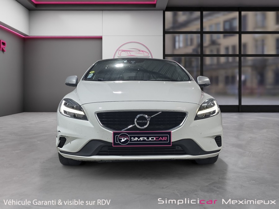 VOLVO d'occasion V40 D2 120 R DESIGN GEARTRONIC de 2017 Meximeux (01)﻿