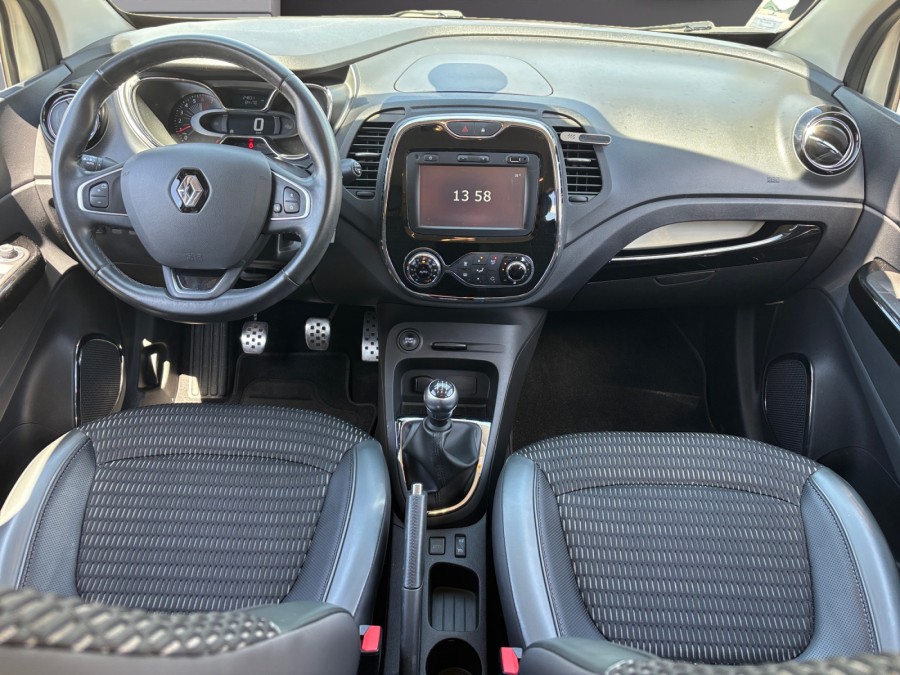 RENAULT d'occasion CAPTUR 0.9 TCE 90 LIFE ENERGY de 2017 Besançon