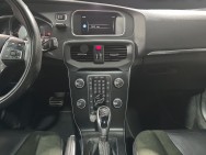 VOLVO d'occasion V40 D2 120 R DESIGN GEARTRONIC de 2017 Meximeux (01)﻿